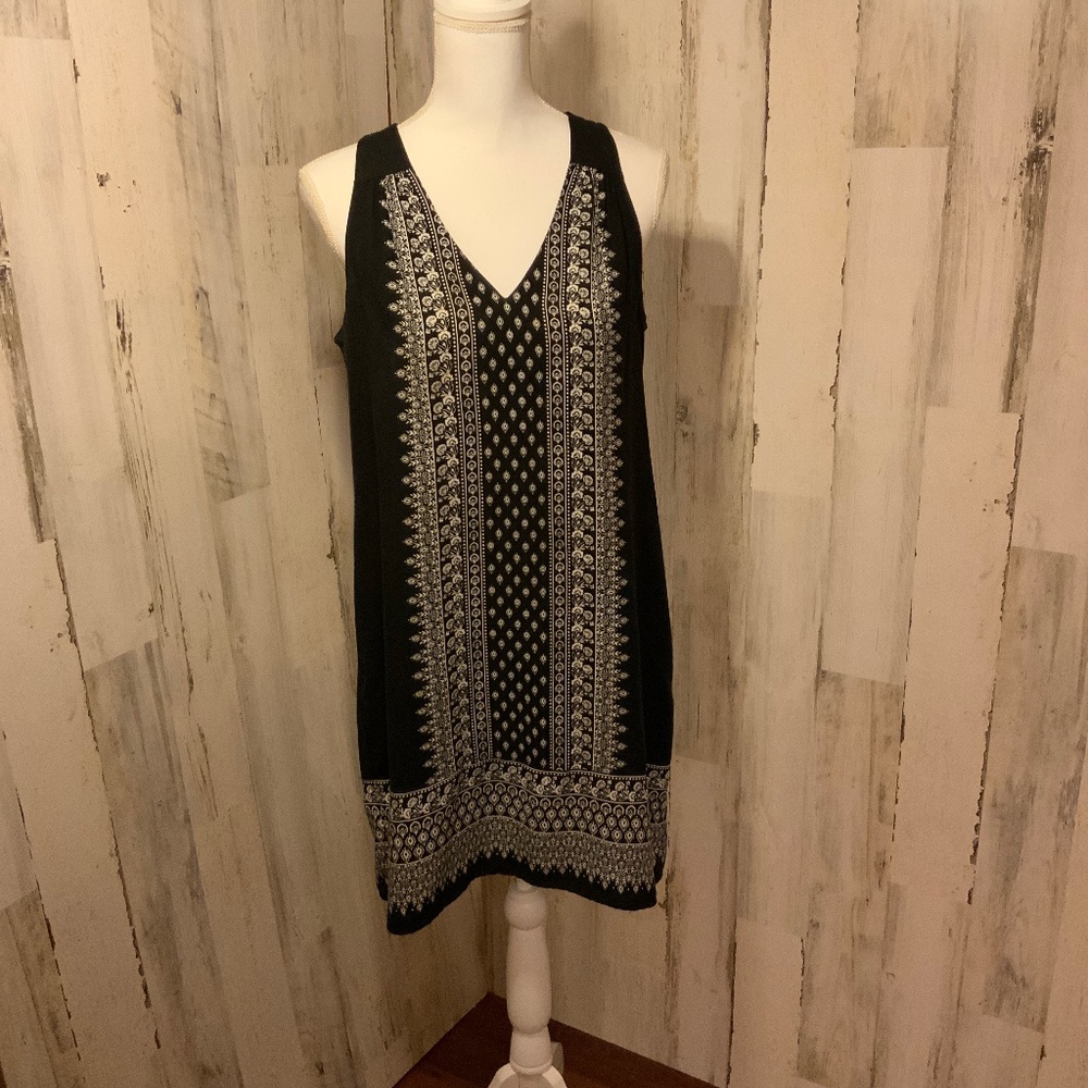 Old Navy Black and White V-Neck Printed Tank Dress